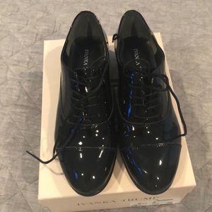 Black tie dress shoes